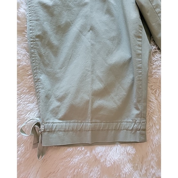 Gloria Vanderbilt Women's Capri Pants Mara Sage Green Size 16W - Picture 4 of 10